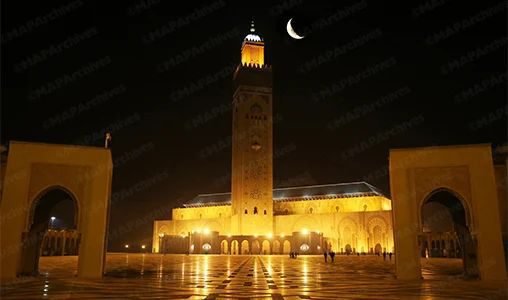 عيد الفطر المبارك يوم غد الجمعة (وزارة الأوقاف والشؤون الإسلامية)